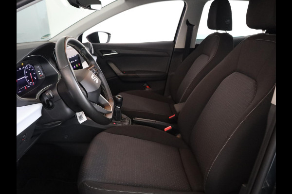 Seat Ibiza 1.0 EcoTSI Style Business Intense 95 pk | Navigatie | Parkeersensoren | Autom. airco | LED koplampen | Apple Carplay/Android Auto |