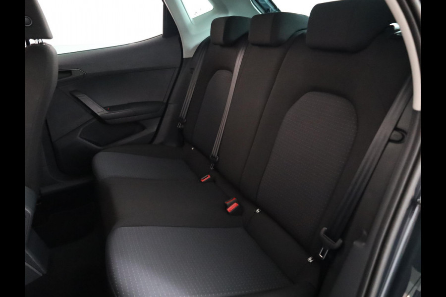 Seat Ibiza 1.0 EcoTSI Style Business Intense 95 pk | Navigatie | Parkeersensoren | Autom. airco | LED koplampen | Apple Carplay/Android Auto |