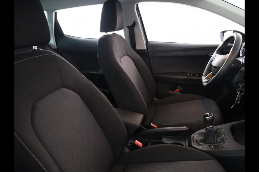 Seat Ibiza 1.0 EcoTSI Style Business Intense 95 pk | Navigatie | Parkeersensoren | Autom. airco | LED koplampen | Apple Carplay/Android Auto |