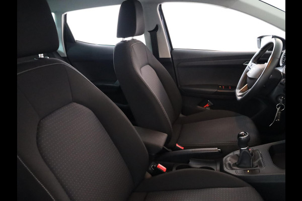 Seat Ibiza 1.0 EcoTSI Style Business Intense 95 pk | Navigatie | Parkeersensoren | Autom. airco | LED koplampen | Apple Carplay/Android Auto |