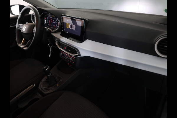 Seat Ibiza 1.0 EcoTSI Style Business Intense 95 pk | Navigatie | Parkeersensoren | Autom. airco | LED koplampen | Apple Carplay/Android Auto |