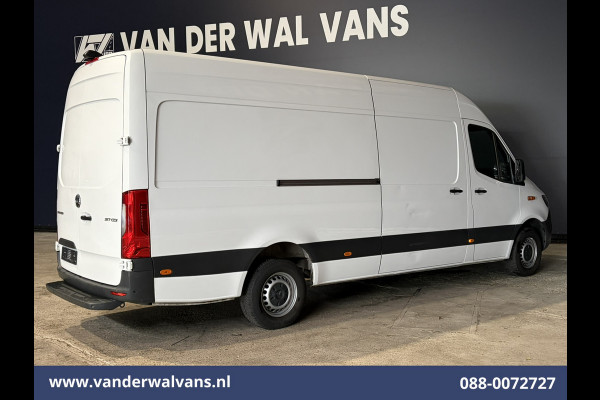 Mercedes-Benz Sprinter 317 CDI 170pk L3H2 Euro6 Airco | 360 graden Camera | Navigatie | Apple Carplay | Cruisecontrol Android Auto, Stoelverwarming, Chauffeursstoel, Parkeersensoren, Bijrijdersbank