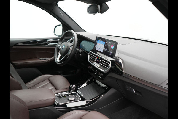 BMW X3 xDrive30e PHEV 293pk Dealer O.H | Trekhaak Af Fabriek | Panodak | 360 Camera | Lederen Sportstoelen Verwarmd | Cruise Control | Apple Carplay | Virtual | Navigatie | DAB | 18"L.M | Plug In Hybrid |