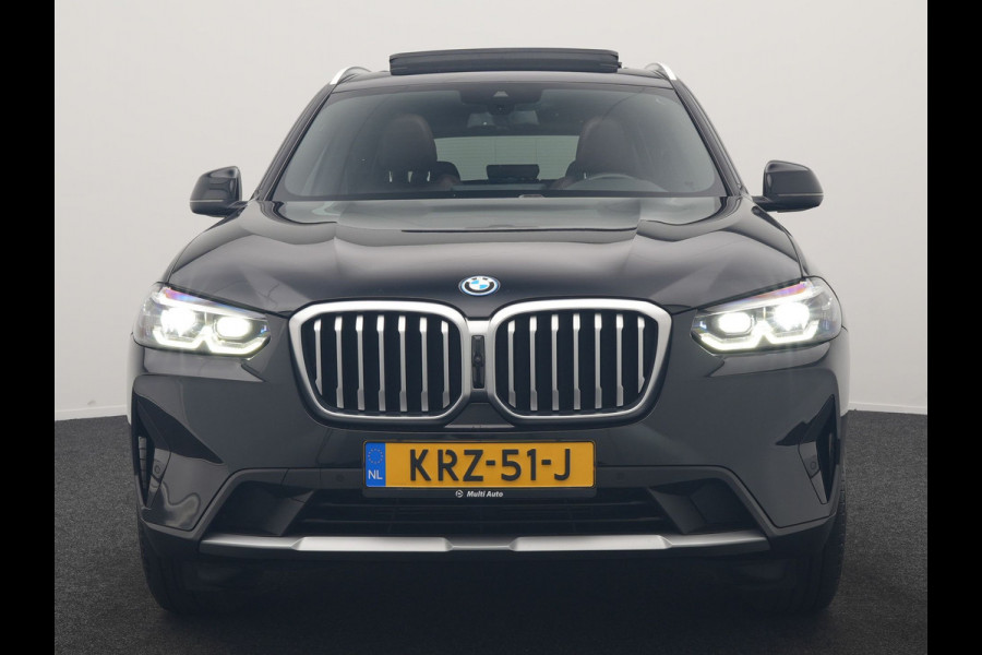 BMW X3 xDrive30e PHEV 293pk Dealer O.H | Trekhaak Af Fabriek | Panodak | 360 Camera | Lederen Sportstoelen Verwarmd | Cruise Control | Apple Carplay | Virtual | Navigatie | DAB | 18"L.M | Plug In Hybrid |