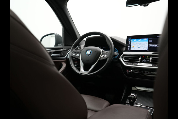 BMW X3 xDrive30e PHEV 293pk Dealer O.H | Trekhaak Af Fabriek | Panodak | 360 Camera | Lederen Sportstoelen Verwarmd | Cruise Control | Apple Carplay | Virtual | Navigatie | DAB | 18"L.M | Plug In Hybrid |