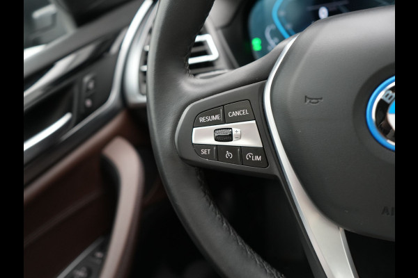 BMW X3 xDrive30e PHEV 293pk Dealer O.H | Trekhaak Af Fabriek | Panodak | 360 Camera | Lederen Sportstoelen Verwarmd | Cruise Control | Apple Carplay | Virtual | Navigatie | DAB | 18"L.M | Plug In Hybrid |