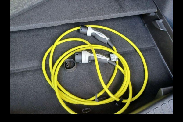 Ford Capri Extended Range RWD 77 kWh | VERWACHT | Stoelverwarming | Electrische Stoelen Memory | Navigatie | Camera | Cruise Control |