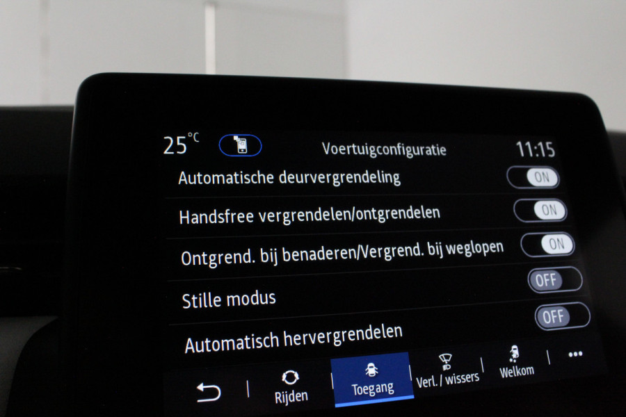 Renault Clio 1.0 TCe 90 Techno > Camera/keyless/sfeerverlichting/Navigatie