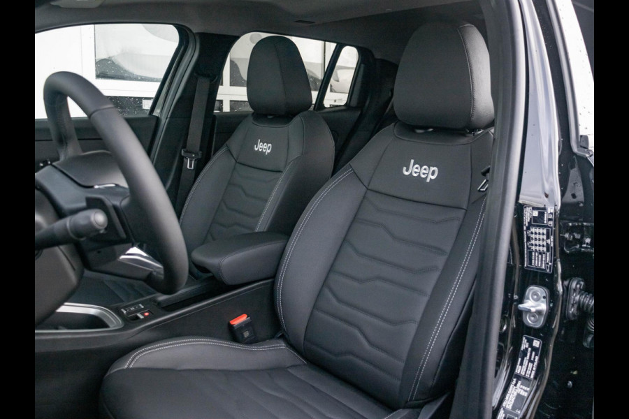 Jeep Avenger 1.2 e-Hybrid Summit | Infotainment Pack | Schuif/Kanteldak | Leder&Winter Pack | 19" Brute velgen