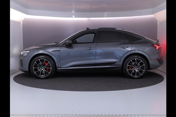 Audi Q8 Sportback e-tron 50 quattro S Edition 95 kWh 340pk | Panoramadak | Lederen bekleding | Luchtvering |  Elektrisch verstelbare voorstoelen met geheugen |