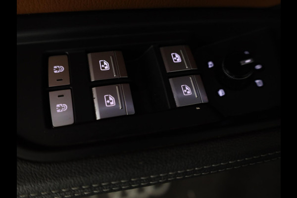 Audi Q8 Sportback e-tron 50 quattro S Edition 95 kWh 340pk | Panoramadak | Lederen bekleding | Luchtvering |  Elektrisch verstelbare voorstoelen met geheugen |