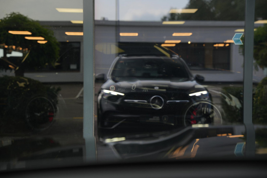 Mercedes-Benz GLC 400e 4MATIC AMG Line Panoramadak Burmester HeadUp Keyless Leer