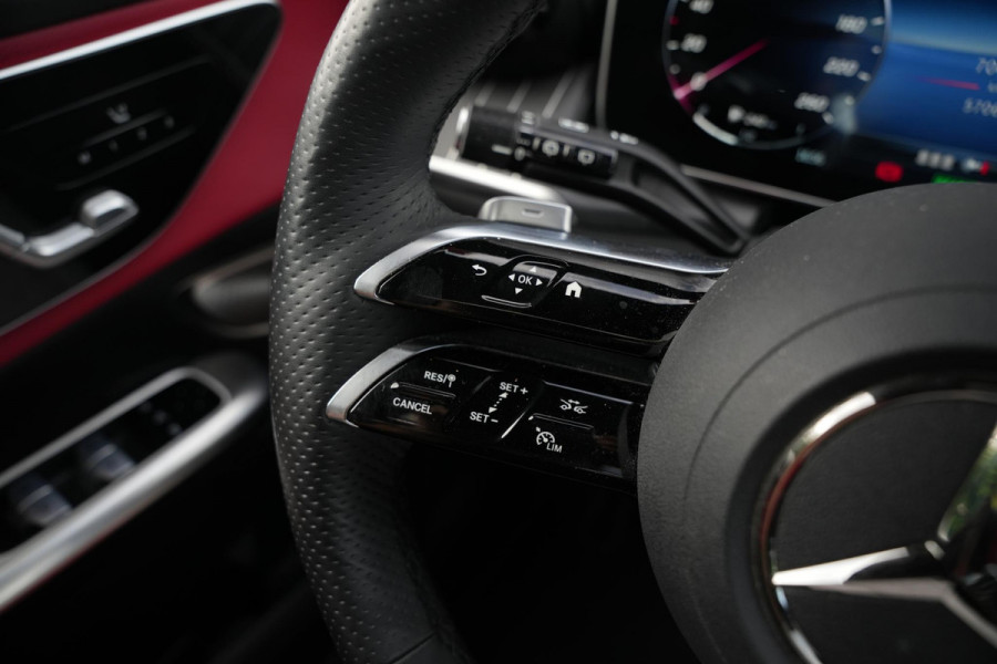 Mercedes-Benz GLC 400e 4MATIC AMG Line Panoramadak Burmester HeadUp Keyless Leer