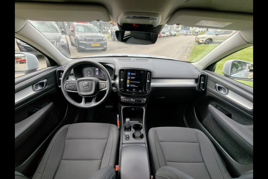 Volvo XC40 T2 130PK Automaat Business Pro | Adaptieve Cruise | Park assist camera | Dealer onderhouden
