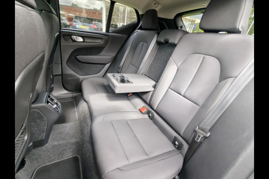 Volvo XC40 T2 130PK Automaat Business Pro | Adaptieve Cruise | Park assist camera | Dealer onderhouden