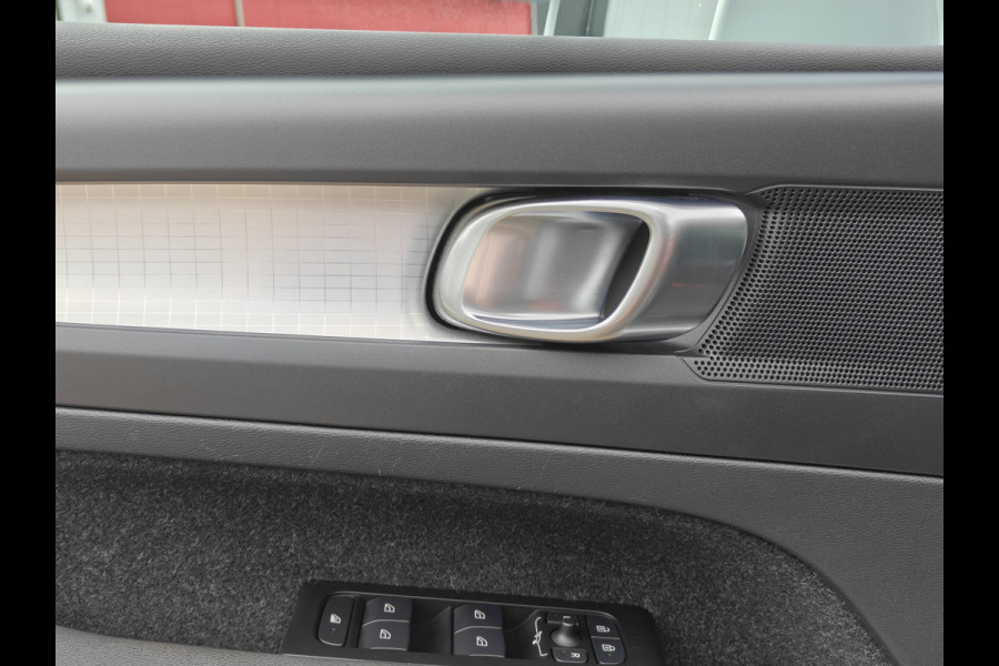 Volvo XC40 T2 130PK Automaat Business Pro | Adaptieve Cruise | Park assist camera | Dealer onderhouden