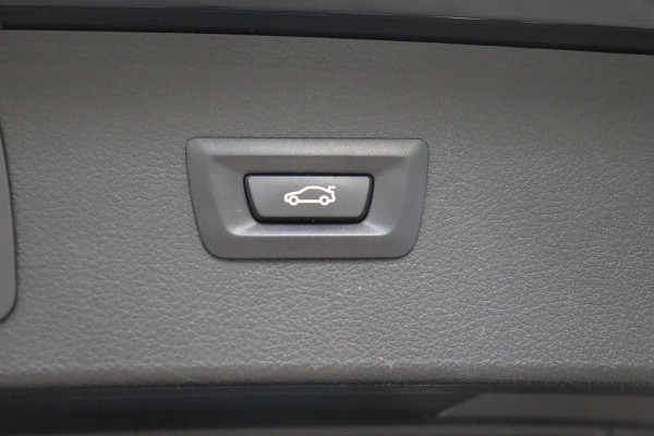 BMW 2 Serie Active Tourer 218i Executive Sport Line Automaat / Navigatiesysteem / Trekhaak / Sportstoelen / Climate Control / 16 Inch / LED / Parkeersensoren / Hifi / Cruise Control / Lichtpakket / Chrome Line