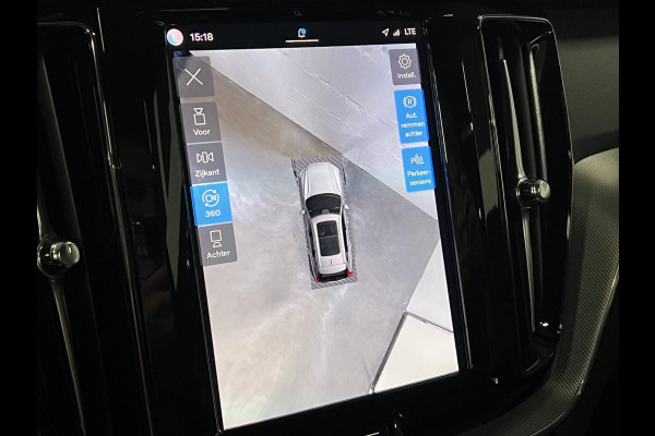 Volvo XC60 2.0 T8 Plug-in hybrid AWD Plus Dark Luchtvering | Trekhaak | Adapt. cruise | Open dak | 360 camera | Harman/Kardon | Stuur-/Stoelverwarming