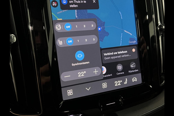 Volvo XC60 2.0 T8 Plug-in hybrid AWD Plus Dark Luchtvering | Trekhaak | Adapt. cruise | Open dak | 360 camera | Harman/Kardon | Stuur-/Stoelverwarming