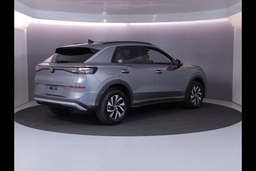 Volkswagen T-Roc Limited Edition 1.5 eTSI 85 kW / 116 PK SUV 7 vers Achteruitrijcamera | Stoelverwarming | Carplay