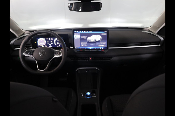 Volkswagen T-Roc Limited Edition 1.5 eTSI 85 kW / 116 PK SUV 7 vers Achteruitrijcamera | Stoelverwarming | Carplay