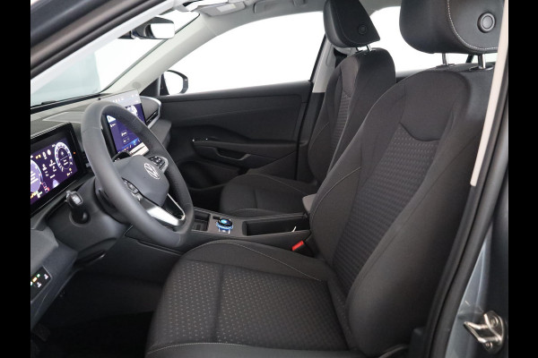 Volkswagen T-Roc Limited Edition 1.5 eTSI 85 kW / 116 PK SUV 7 vers Achteruitrijcamera | Stoelverwarming | Carplay