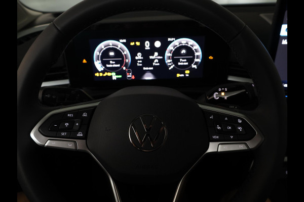 Volkswagen T-Roc Limited Edition 1.5 eTSI 85 kW / 116 PK SUV 7 vers Achteruitrijcamera | Stoelverwarming | Carplay