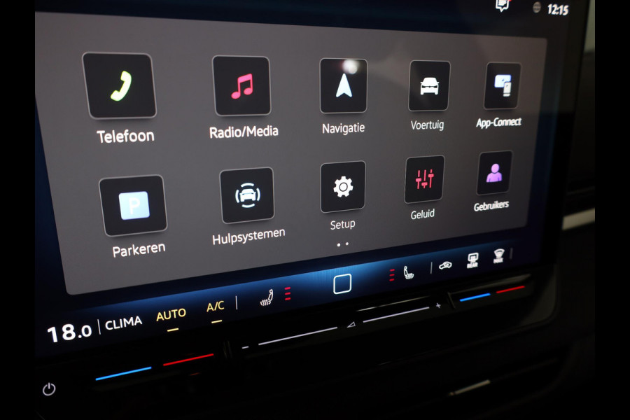 Volkswagen T-Roc Limited Edition 1.5 eTSI 85 kW / 116 PK SUV 7 vers Achteruitrijcamera | Stoelverwarming | Carplay