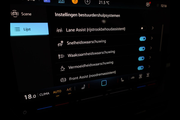 Volkswagen T-Roc Limited Edition 1.5 eTSI 85 kW / 116 PK SUV 7 vers Achteruitrijcamera | Stoelverwarming | Carplay