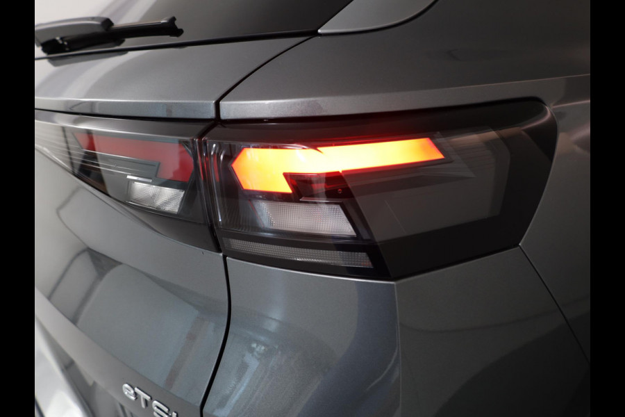 Volkswagen T-Roc Limited Edition 1.5 eTSI 85 kW / 116 PK SUV 7 vers Achteruitrijcamera | Stoelverwarming | Carplay