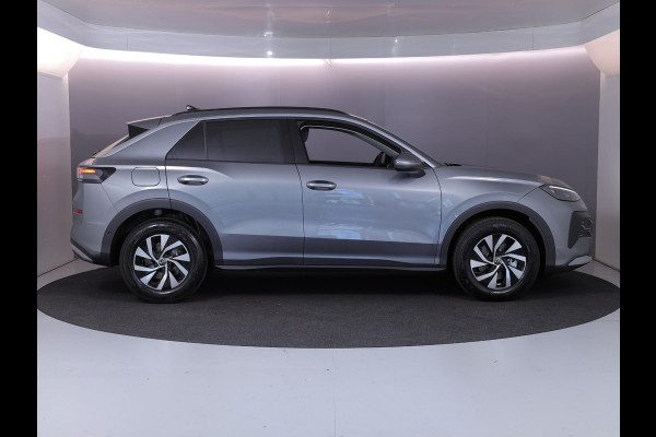 Volkswagen T-Roc Limited Edition 1.5 eTSI 85 kW / 116 PK SUV 7 vers Achteruitrijcamera | Stoelverwarming | Carplay