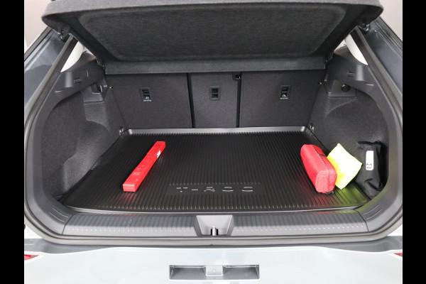 Volkswagen T-Roc Limited Edition 1.5 eTSI 85 kW / 116 PK SUV 7 vers Achteruitrijcamera | Stoelverwarming | Carplay