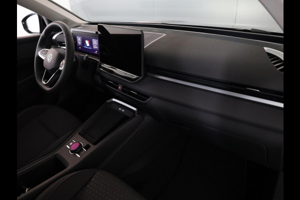Volkswagen T-Roc Limited Edition 1.5 eTSI 85 kW / 116 PK SUV 7 vers Achteruitrijcamera | Stoelverwarming | Carplay