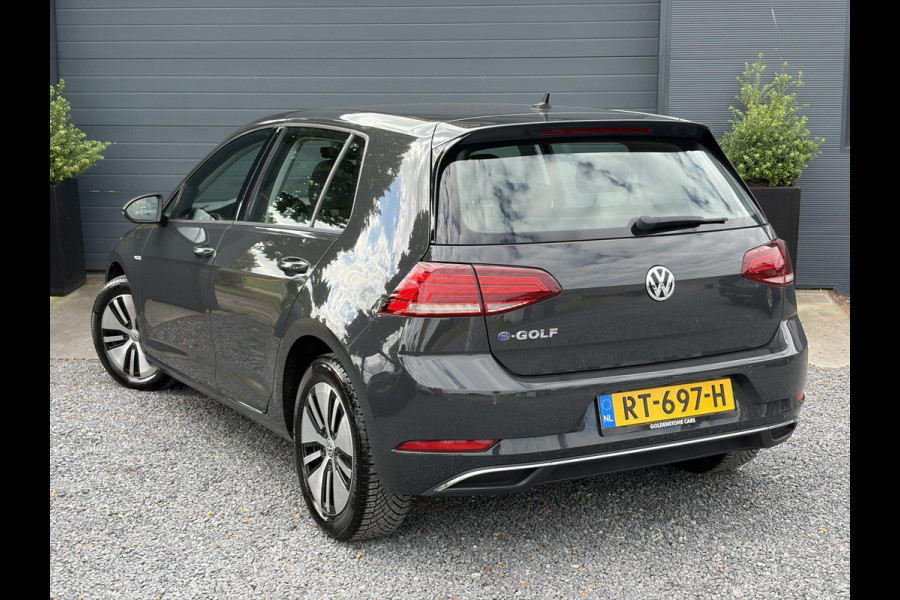 Volkswagen e-Golf e-Golf SOH88%,Draadloze telefoonlader,Camera,Carplay,Navi,Recent beurt gehad,Keyless,Warmtepomp,2e Eigenaar,Stoelverwarming,Pdc V+A,N.A.P,Nieuwe Apk bij Aflevering