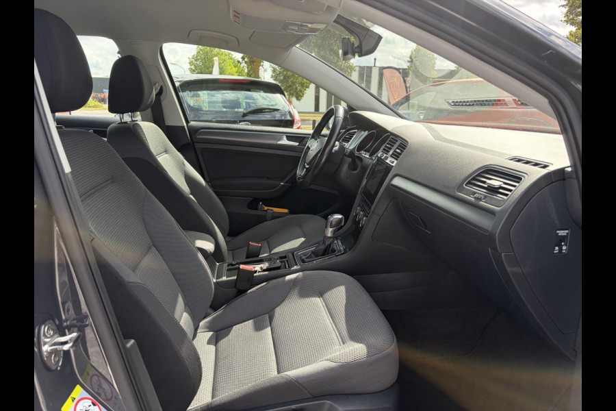 Volkswagen e-Golf e-Golf SOH88%,Draadloze telefoonlader,Camera,Carplay,Navi,Recent beurt gehad,Keyless,Warmtepomp,2e Eigenaar,Stoelverwarming,Pdc V+A,N.A.P,Nieuwe Apk bij Aflevering