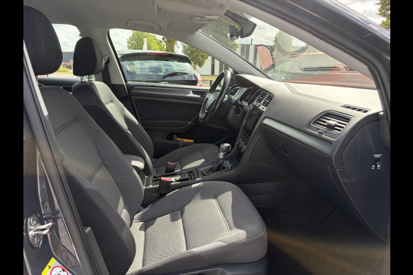 Volkswagen e-Golf e-Golf SOH88%,Draadloze telefoonlader,Camera,Carplay,Navi,Recent beurt gehad,Keyless,Warmtepomp,2e Eigenaar,Stoelverwarming,Pdc V+A,N.A.P,Nieuwe Apk bij Aflevering