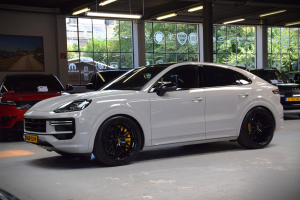 Porsche Cayenne Coupé 4.0 Turbo V8 E-Hybrid Panoramadak|Keramisch|My 2024|Nwp.244000|Org.NL|1e Eig.|739pk!!|BTW