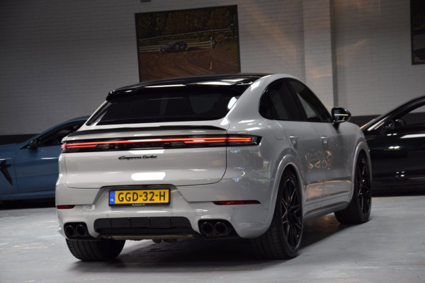 Porsche Cayenne Coupé 4.0 Turbo V8 E-Hybrid Panoramadak|Keramisch|My 2024|Nwp.244000|Org.NL|1e Eig.|739pk!!|BTW