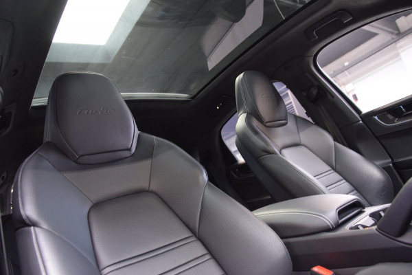 Porsche Cayenne Coupé 4.0 Turbo V8 E-Hybrid Panoramadak|Keramisch|My 2024|Nwp.244000|Org.NL|1e Eig.|739pk!!|BTW