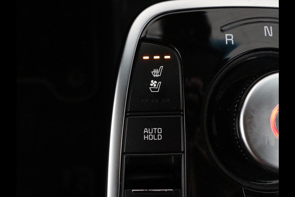 Kia e-Niro DynamicPlusLine 64 kWh | SOH 94,3% | Panoramadak | Memory | Leder | Stuur/stoel verwarming | Stoelventilatie | Dodehoek detectie | Cruise control | Carplay | Camera | Park assist | PHEV