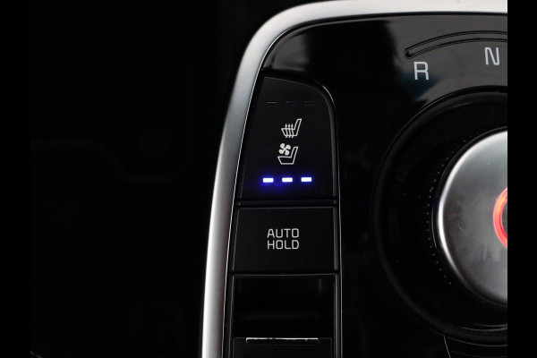 Kia e-Niro DynamicPlusLine 64 kWh | SOH 94,3% | Panoramadak | Memory | Leder | Stuur/stoel verwarming | Stoelventilatie | Dodehoek detectie | Cruise control | Carplay | Camera | Park assist | PHEV