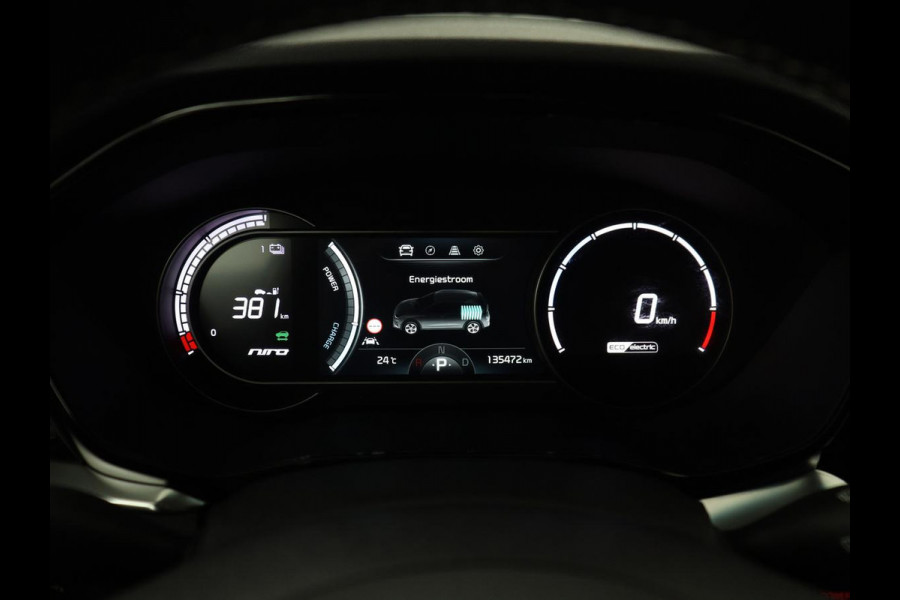 Kia e-Niro DynamicPlusLine 64 kWh | SOH 94,3% | Panoramadak | Memory | Leder | Stuur/stoel verwarming | Stoelventilatie | Dodehoek detectie | Cruise control | Carplay | Camera | Park assist | PHEV