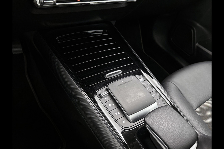 Mercedes-Benz Glb 200 AMG | PANO | GOED ONDERH | STOELVERW | CARPLAY | ACHTERCAM | CRUISE | ETC