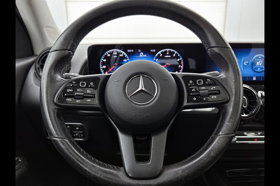 Mercedes-Benz Glb 200 AMG | PANO | GOED ONDERH | STOELVERW | CARPLAY | ACHTERCAM | CRUISE | ETC