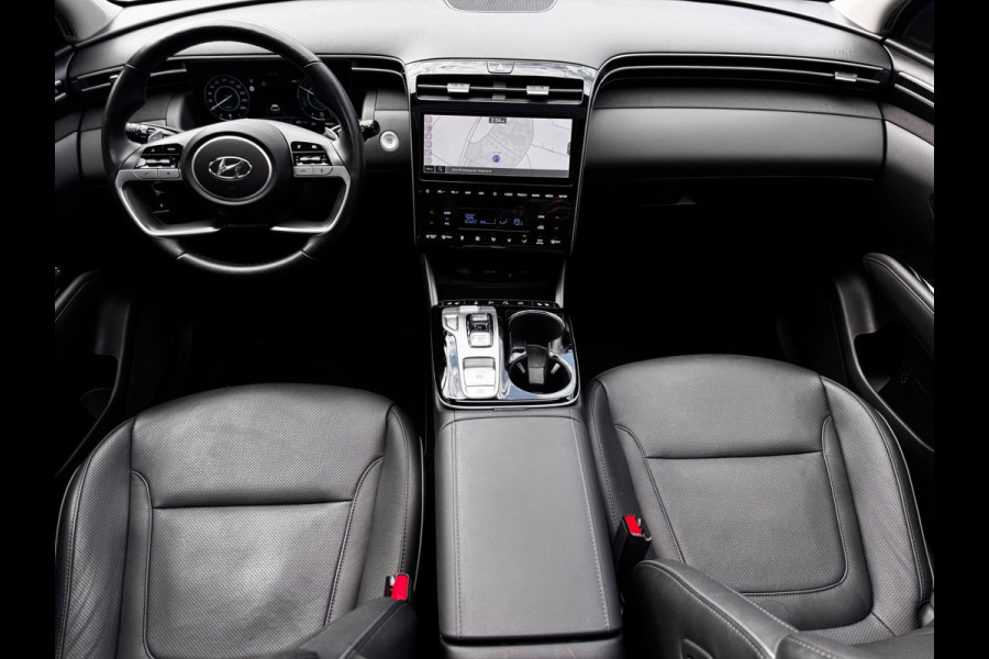 Hyundai Tucson 1.6 T-GDI PHEV Premium Sky 4WD | 97% SOH | Trekhaak | Pano | Leder + Memory | 360 Camera | Winter Pack