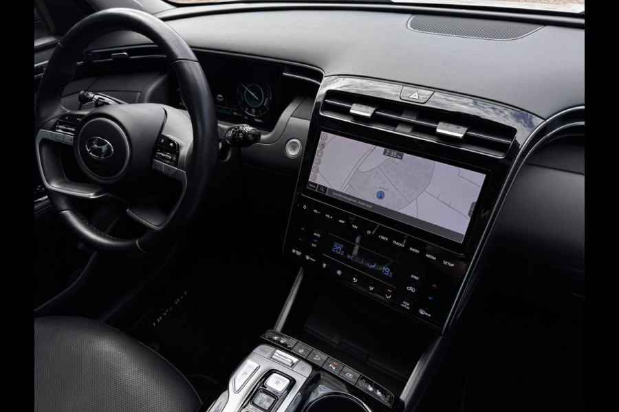 Hyundai Tucson 1.6 T-GDI PHEV Premium Sky 4WD | 97% SOH | Trekhaak | Pano | Leder + Memory | 360 Camera | Winter Pack