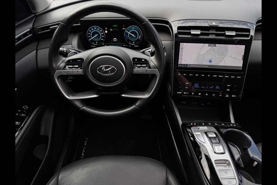 Hyundai Tucson 1.6 T-GDI PHEV Premium Sky 4WD | 97% SOH | Trekhaak | Pano | Leder + Memory | 360 Camera | Winter Pack