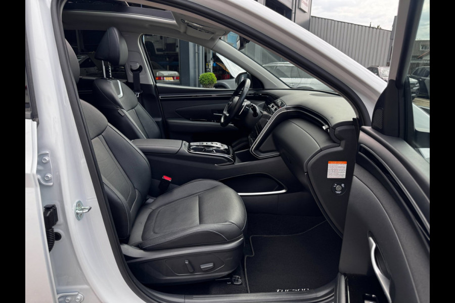 Hyundai Tucson 1.6 T-GDI PHEV Premium Sky 4WD | 97% SOH | Trekhaak | Pano | Leder + Memory | 360 Camera | Winter Pack