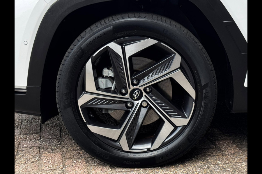 Hyundai Tucson 1.6 T-GDI PHEV Premium Sky 4WD | 97% SOH | Trekhaak | Pano | Leder + Memory | 360 Camera | Winter Pack