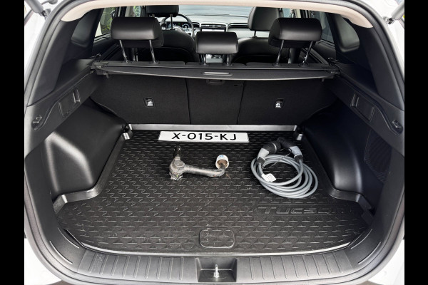 Hyundai Tucson 1.6 T-GDI PHEV Premium Sky 4WD | 97% SOH | Trekhaak | Pano | Leder + Memory | 360 Camera | Winter Pack